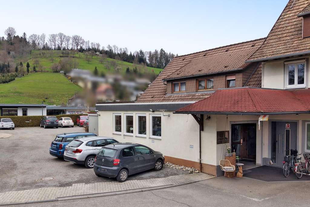 Immobilie in Zell am Harmersbach - Barrierefreies Wohnen! Nutzungsänderung zur Wohnung möglich. - Bild 0