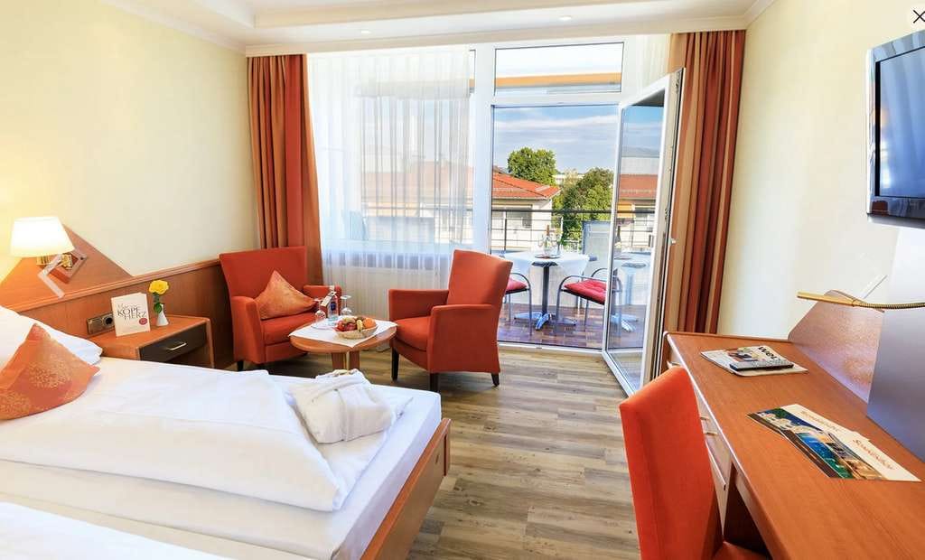 Immobilie in Bad Füssing - schönes Hotelappartement im Herzen von Bad Füssing im Kurhotel Sonnenhof - Cernota Immobilien - Bild 1