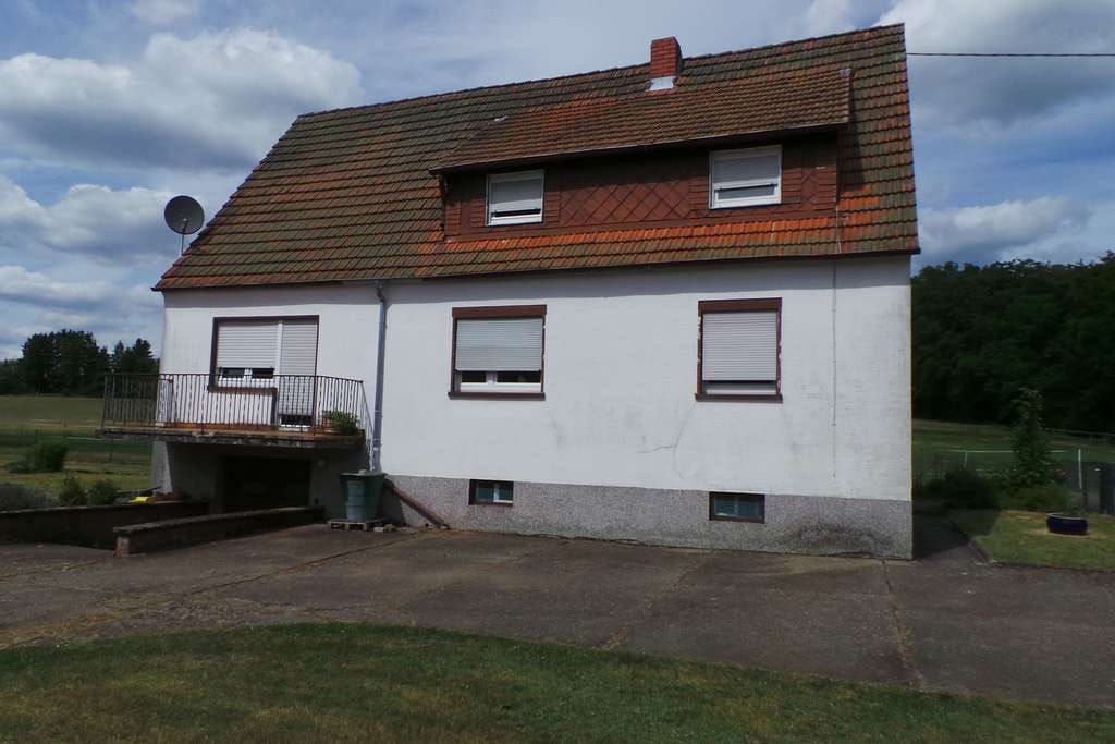 Immobilie in Trippstadt - Viel Potenzial in Top-Lage von Trippstadt - Sanierungsbedürftiges EFH mit Traumgrundstück - Bild 0