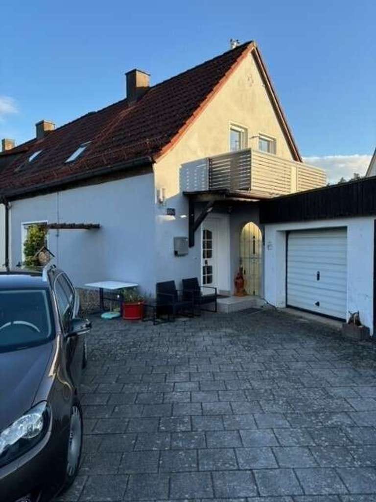 Immobilie in Eckersdorf - **Doppelhaushälfte mit schönem Grundstück in Eckersdorf** - Bild 3