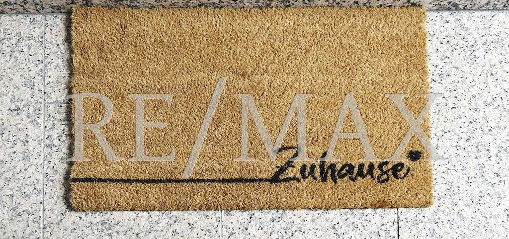 Immobilie in Hahnstätten - Ein Zuhause:
Ein- / Zweifamilienhaus mit Garage, überdachter Terrasse und schönem, ruhigen Garten - Bild 1