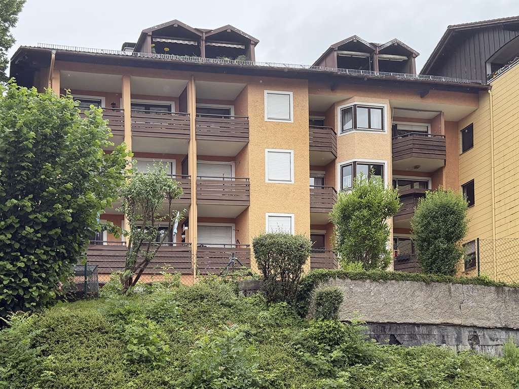 Immobilie in Surberg - Lage mit Weitblick, ca. 101 m2 große 3-Zimmer Wohnung in Surberg bei Traunstein - Bild 0