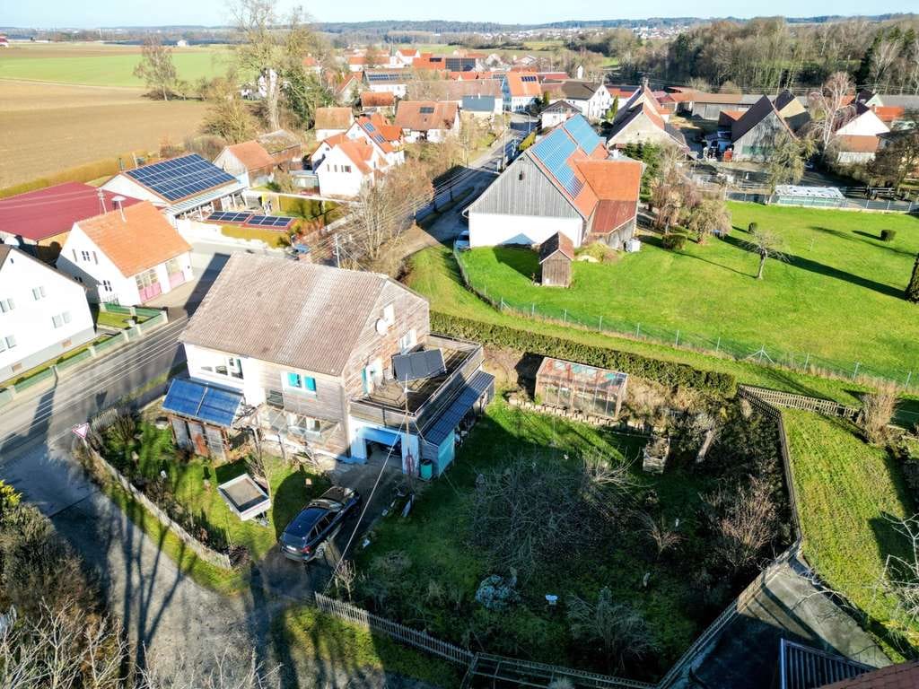 Immobilie in Ellzee - Einfamilienhaus mit Nutzungspotenzial, OG-Terrasse und umfangreichen energetischen Maßnahmen - Bild 1