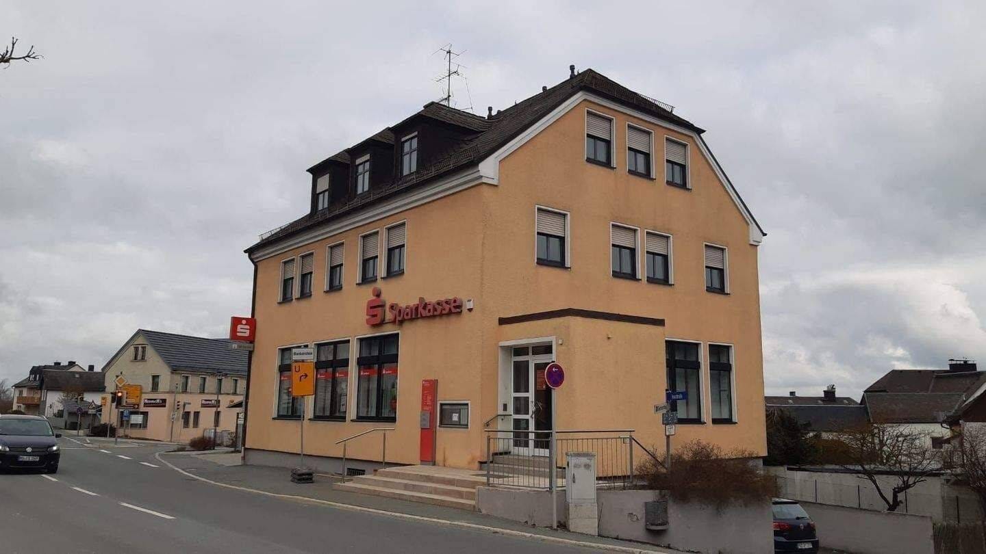 Immobilie in Berg - Wohn- und Geschäftshaus im Zentrum von Berg zu verkaufen! - Bild 0