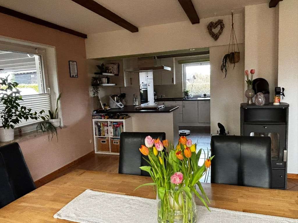 Immobilie in Rehna - Familienidylle im Grünen – gepflegtes Einfamilienhaus mit Kamin und Garten - Bild 1