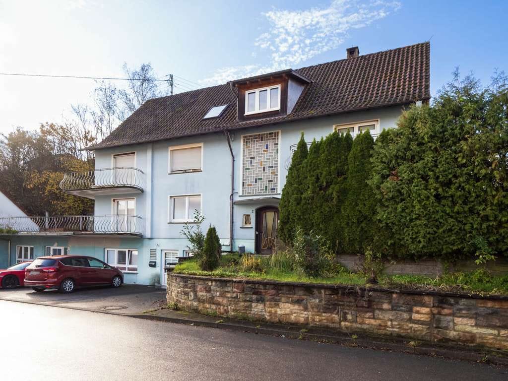 Immobilie in Eigeltingen - Zuhause ankommen in Eigeltingen! 3 Zi.-Wohnung im DG mit Stellplatz und viel Potential zum Ausbau - Bild 1