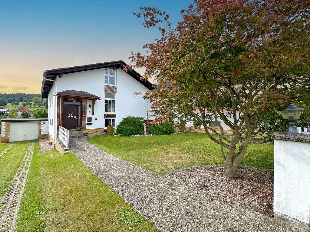 Immobilie in Wildeck - Familienfreundlich und flexibel - zwei Einfamilienhäuser mit großem Garten und Ensemblecharakter - Bild 3