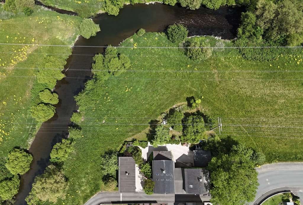 Immobilie in Ehringshausen - Großes Anwesen mit vielen Möglichkeiten im Grünen - Bild 2