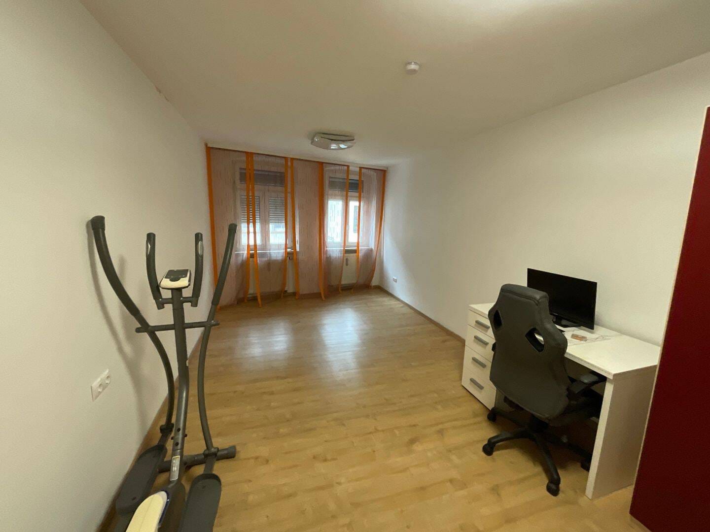 Immobilie in Hammelburg - Modernisiertes Stadthaus als Kapitalanlage oder zum Selbstbezug - Bild 3