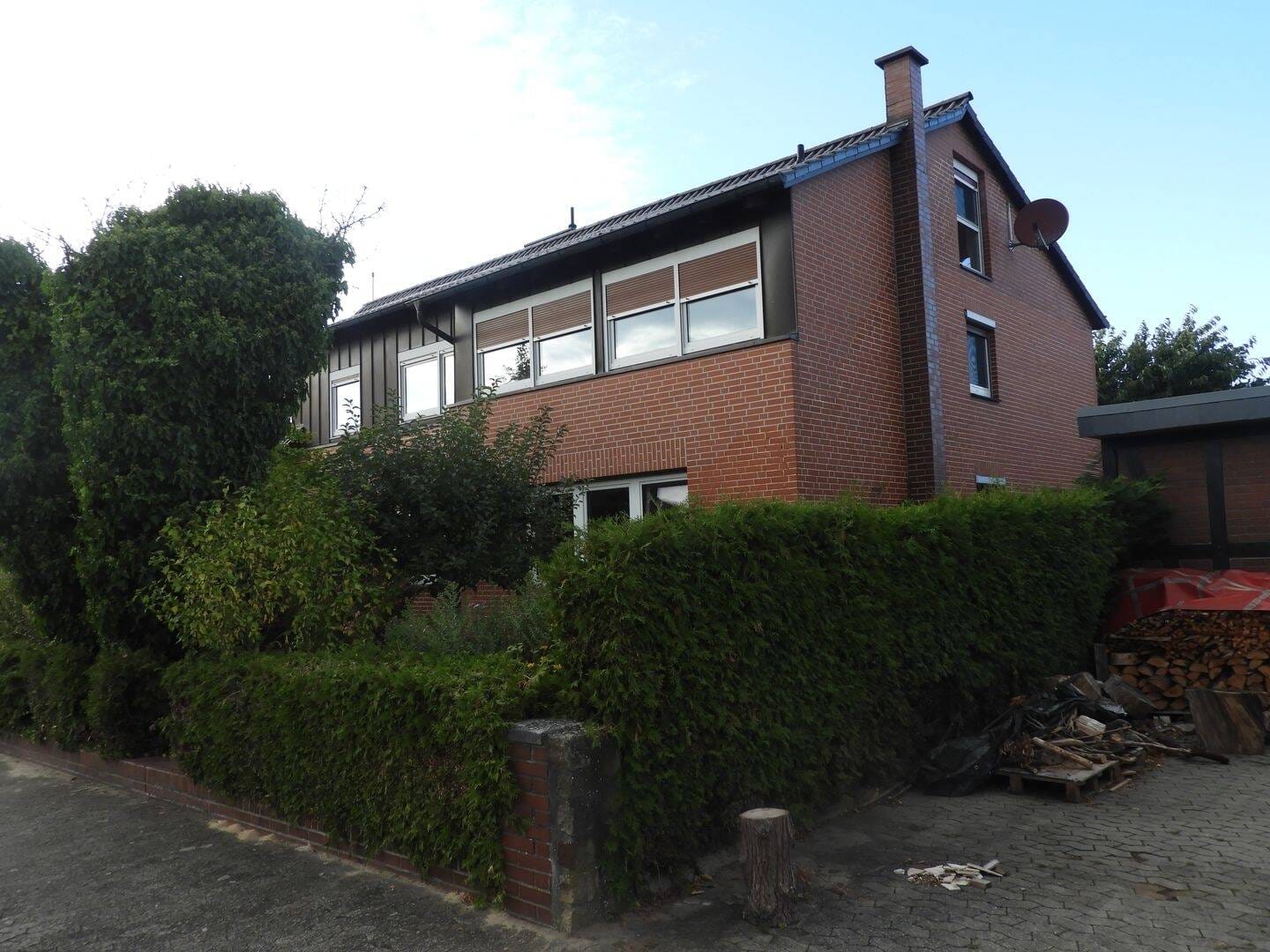 Immobilie in Wittingen - Sehr gepflegtes Zweifamilienhaus mit Garage und Vollkeller in guter ruhiger Lage in Wittingen zu verkaufen * Klingengarten 2 * 29378 Wittingen - Bild 2