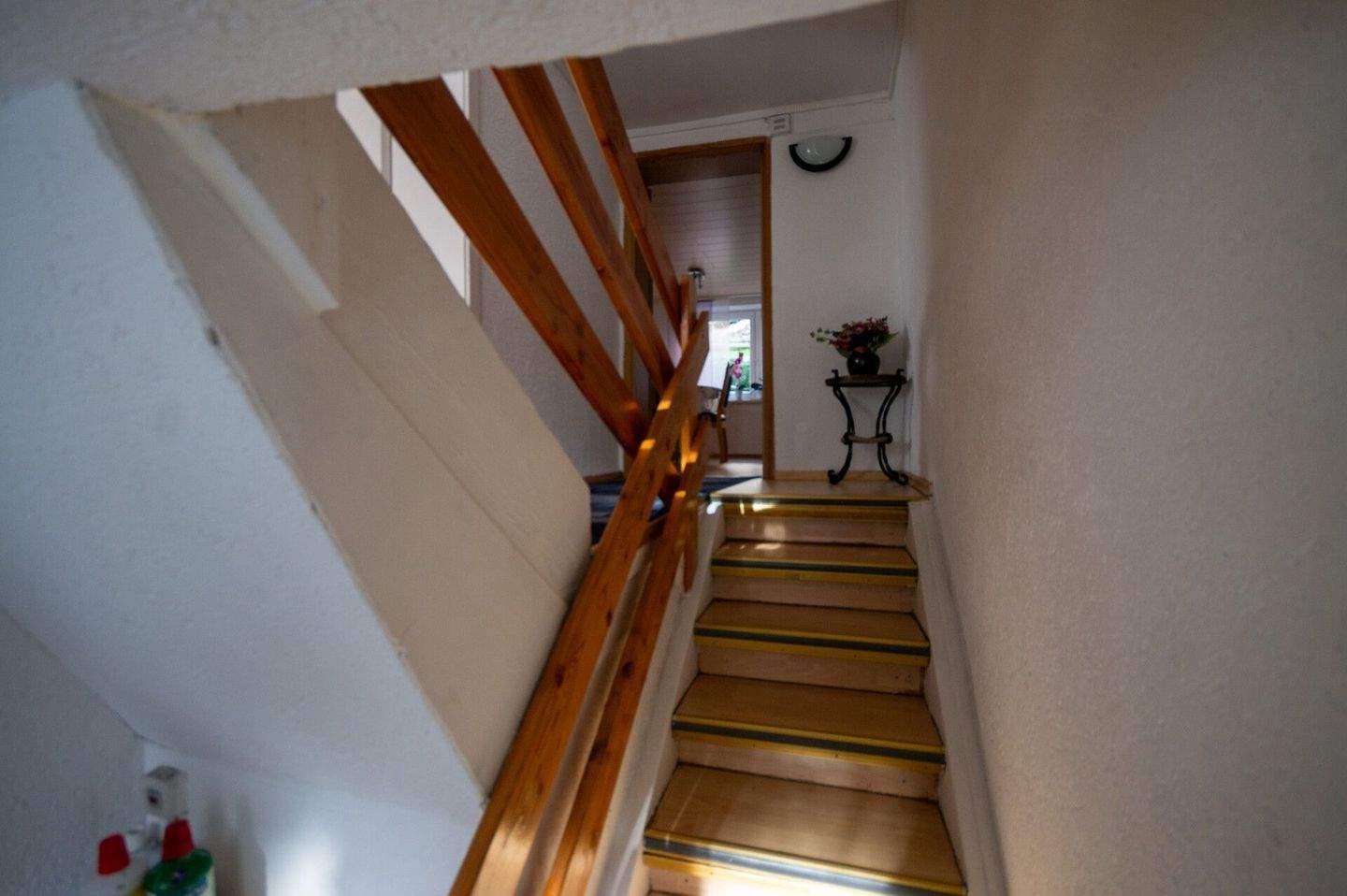 Immobilie in Trossingen - Großzügiges Einfamilienhaus mit vielseitigem Potenzial in Trossingen - Bild 3