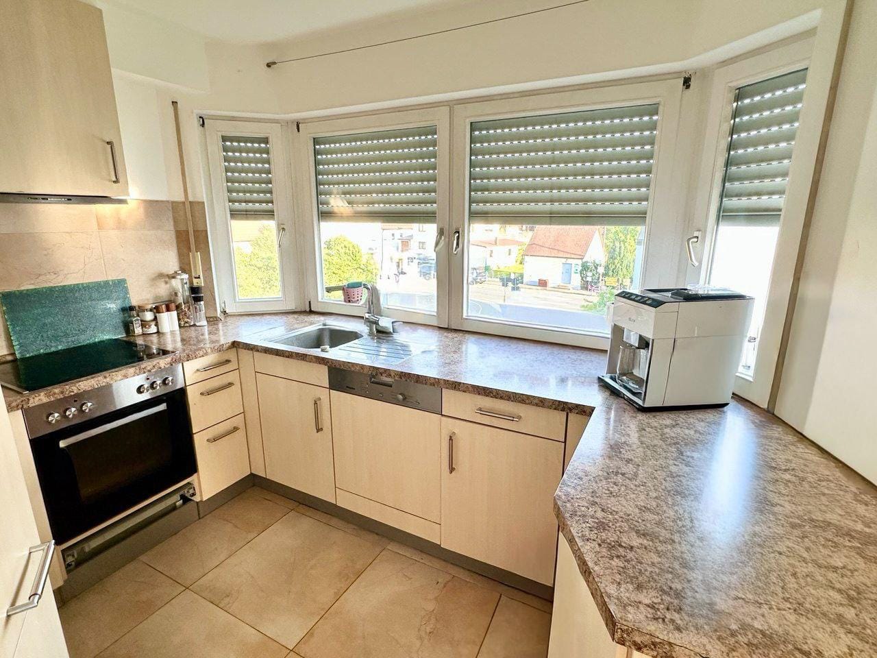 Immobilie in Burgthann - Geräumige Wohnung in Burgthann/Ezelsdorf – Balkon & Keller, Toplage zwischen Nürnberg und Fürth - Bild 1