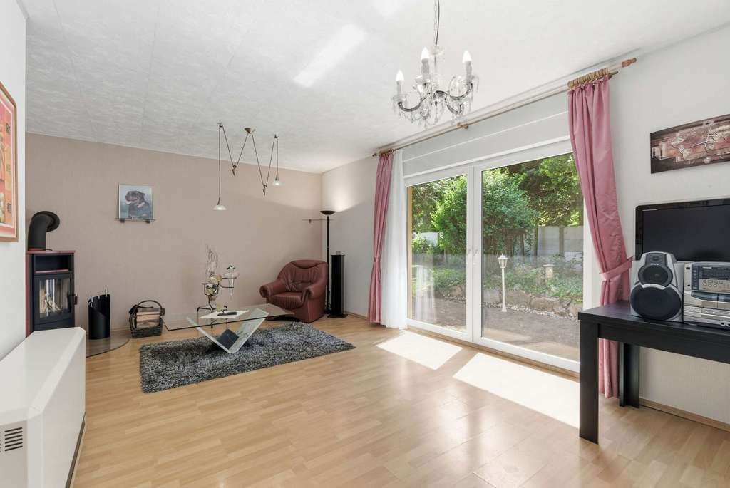 Immobilie in Muldestausee - Wunderschönes Einfamilienhaus am Muldenstausee/ Mühlbeck mit Pool und großem Grundstück zu verkaufen - Bild 3