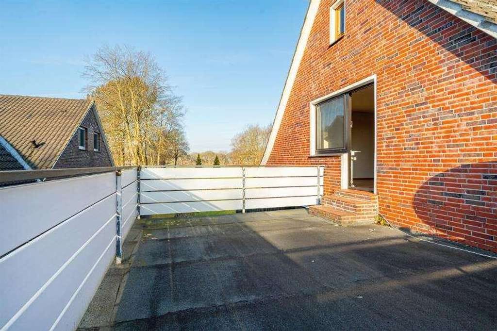 Immobilie in Wittmund - Einfamilienhaus mit Garage und großem Grundstück in Ardorf - Bild 2