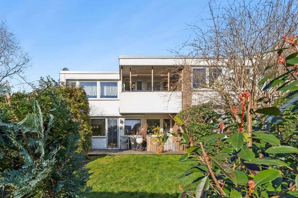 Immobilie in Erftstadt - Gepflegtes Mehrfamilienhaus mit fünf Wohneinheiten und Garagen in Erftstadt-Lechenich - Bild 4