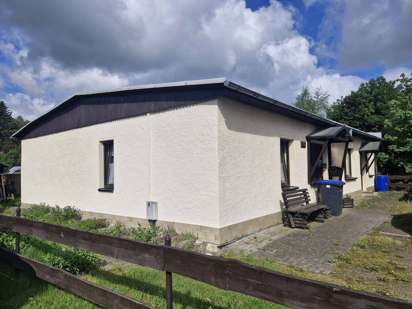 Immobilie in Olbernhau - Wohnen auf einer Ebene - Bungalow in ruhiger und dennoch zentraler Lage von Olbernhau! - Bild 1