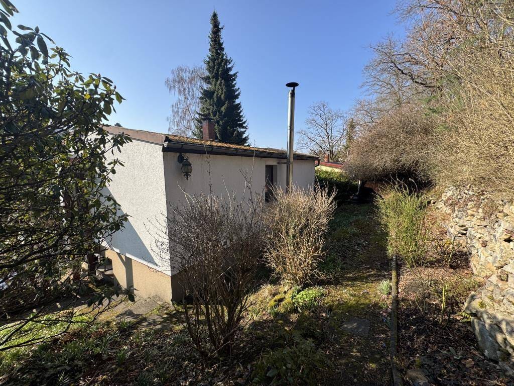 Immobilie in Bad Klosterlausnitz - Ferienhaus mit Sonnenterrasse, Heizung und ganzjährig Wasser im Erholungsgebiet - Bild 3