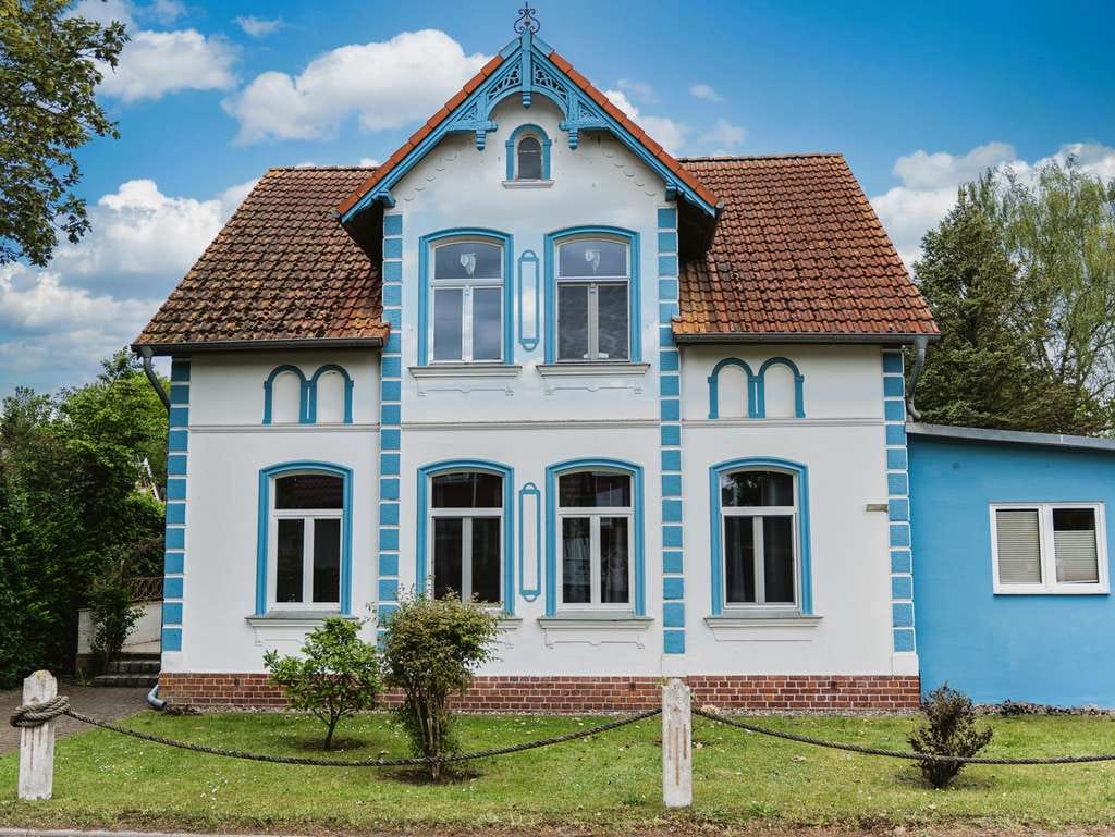 Immobilie in Prerow - Denkmalgeschützte Villa im Ostseebad Prerow – Stilvolles Investment in Bestlage - Bild 2