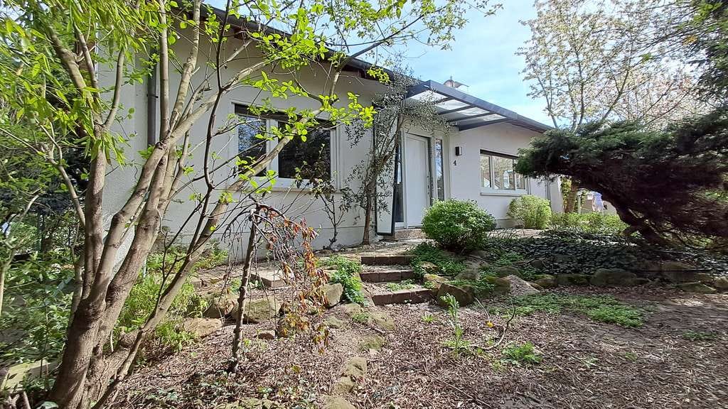 Immobilie in Birkenheide - ANSCHAUEN LOHNT: BEGEHRTER BUNGALOW  - MODERNISIERT -in begehrter Wohnlage! - Bild 0