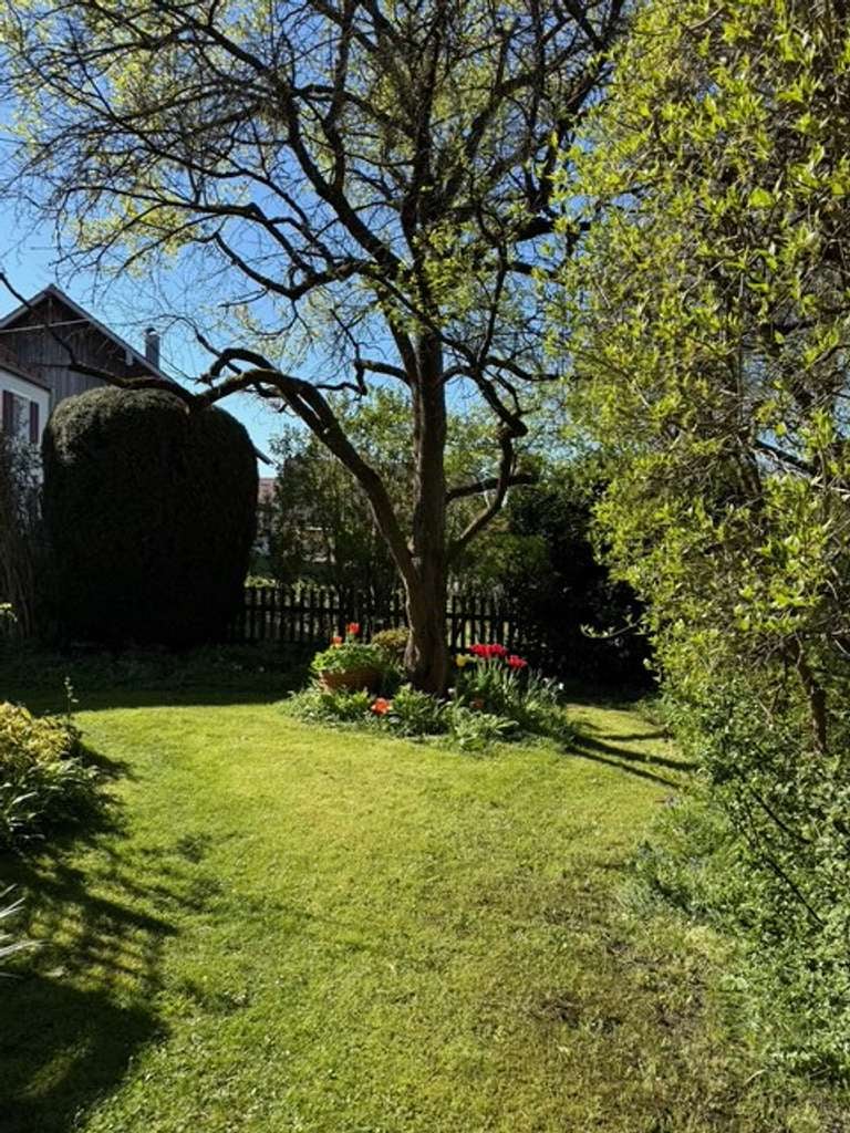 Immobilie in Kaufering - *Dorf-KaufeIring/Alt-Kaufering*Idyllische Wohnung mit herrlichem Gartengrundstück und Terrasse* - Bild 0
