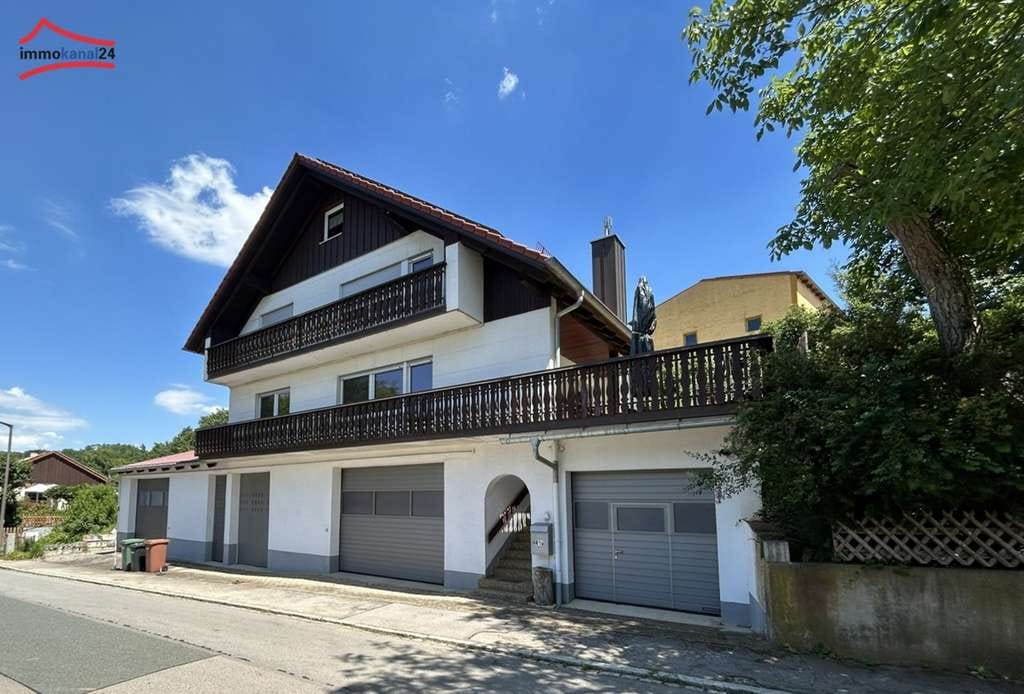 Immobilie in Heidenheim - ZFH mit viel Platz für Fahrzeuge – PV-Anlage, Terrasse und großem Grundstück in 91719 Heidenheim - Bild 0