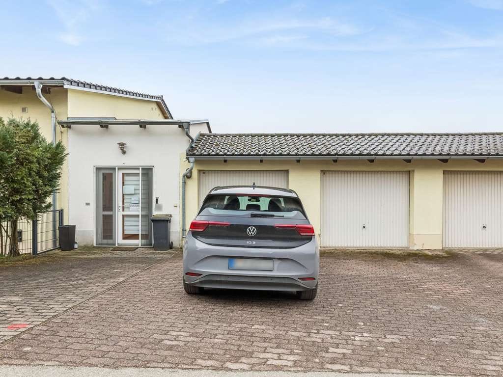 Immobilie in Brennberg - Gepflegte 4-Zimmer-Etagenwohnung in Frauenzell-Brennberg - Bild 1
