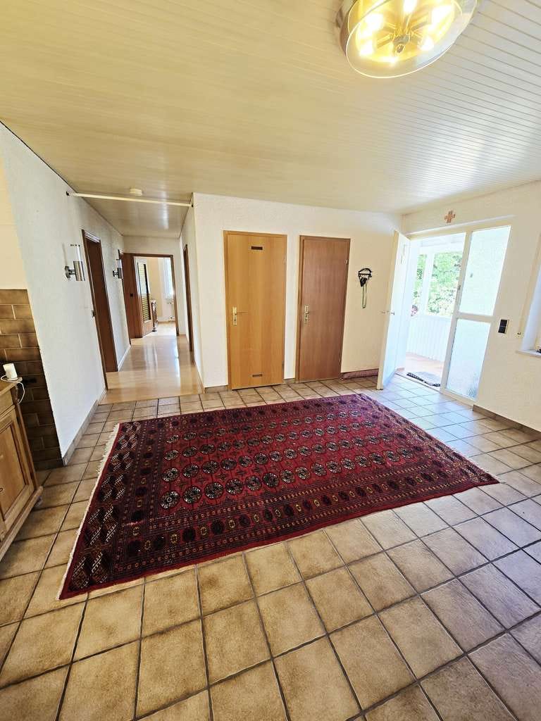 Immobilie in Odelzhausen - Einfamilienhaus in Sittenbach (Odelzhausen) mit einem wunderschönen, eingewachsenem Garten - Bild 2