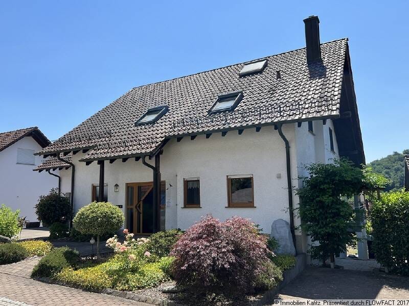 Immobilie in Steinalben - Großzügiges Einfamilienhaus mit Einliegerwohnung in ruhiger Lage - Bild 2