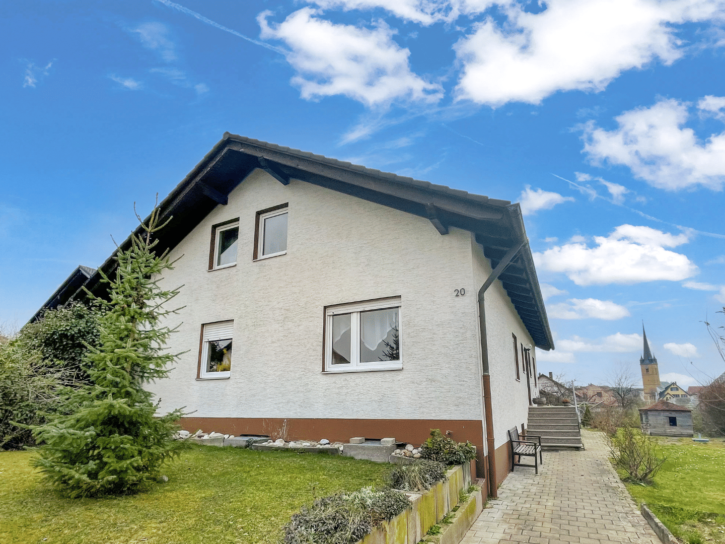 Immobilie in Strullendorf - Vielseitiges Raumwunder mit riesigem Garten – Ihr neues Zuhause in Mistendorf - Bild 0