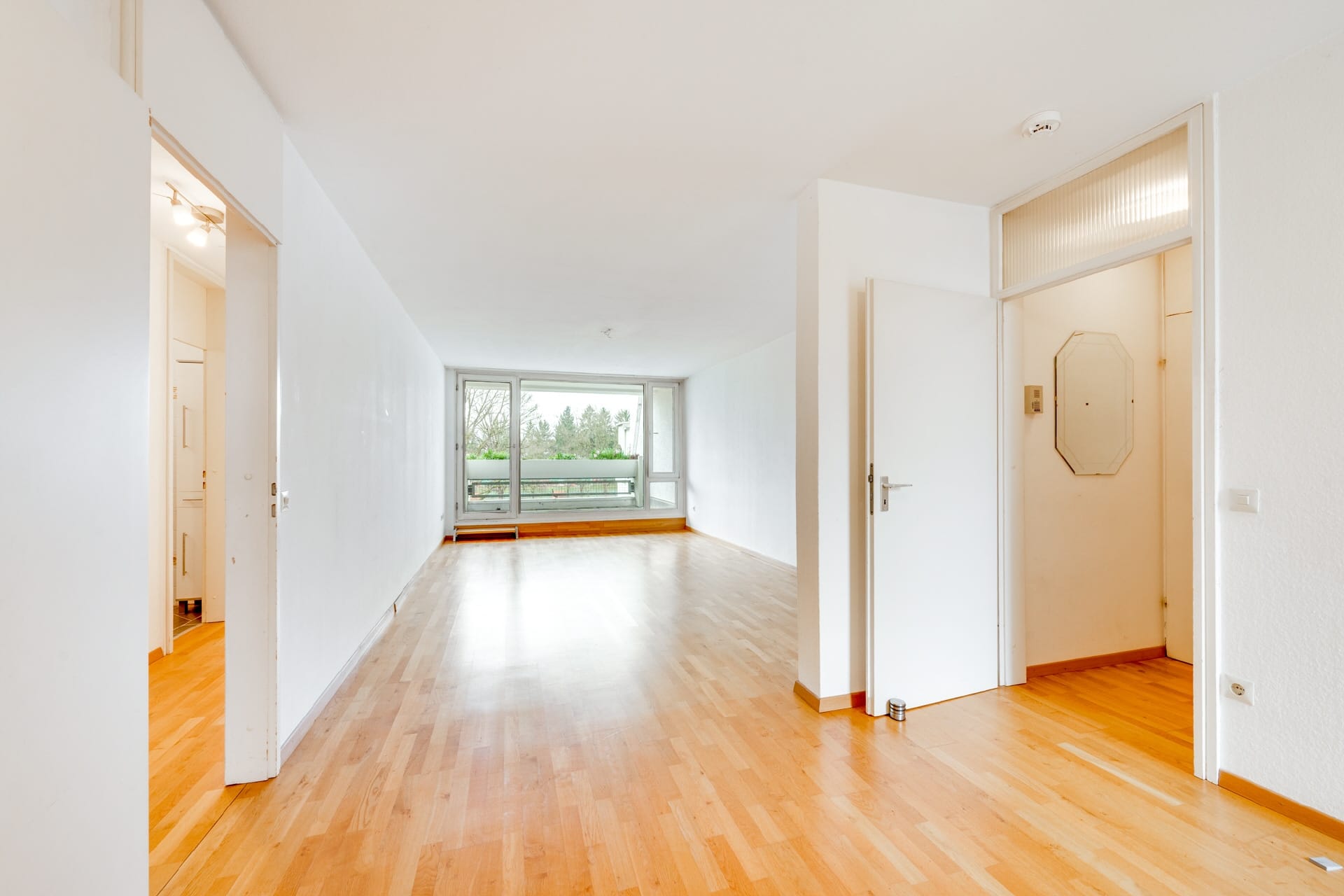 Immobilie in Hohenbrunn - AIGNER - Ideal geschnittene 3-Zimmer Wohnung mit Südbalkon in Ottobrunn - Bild 1