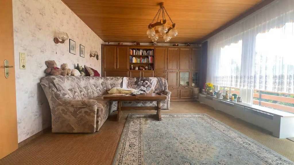 Immobilie in Sprendlingen - Freistehendes Einfamilienhaus in Sprendlingen (Rheinhessen) zu verkaufen. - Bild 1