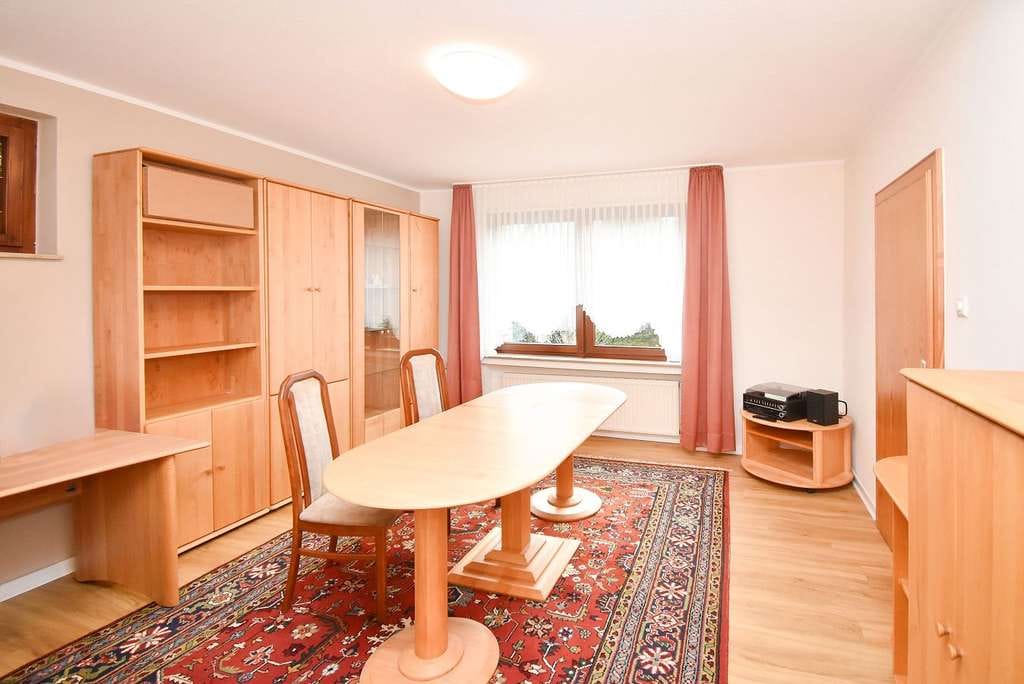 Immobilie in Wallenhorst - Gepflegtes Einfamilienhaus mit Potential auf Erbpachtgrundstück! - Bild 0