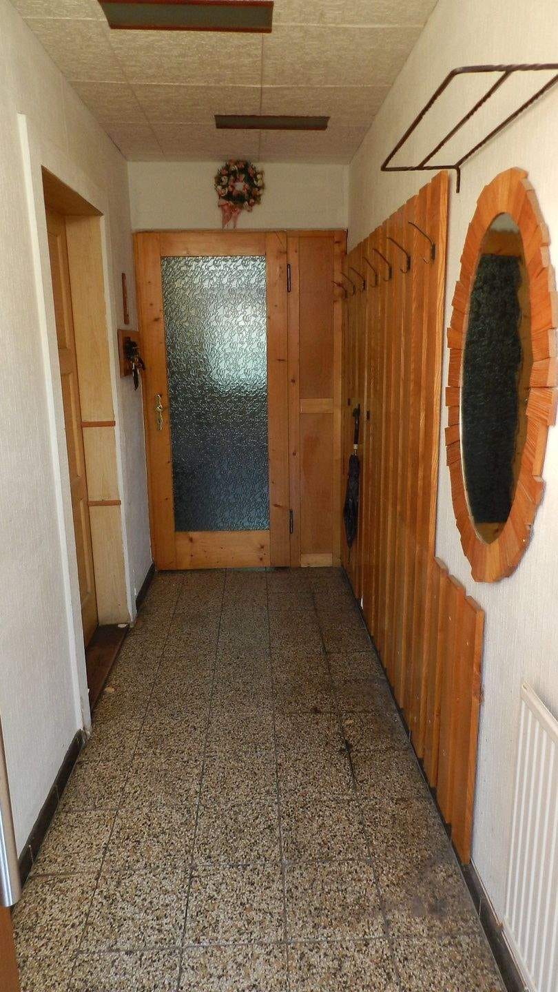 Immobilie in Unterwellenborn - Reihenmittelhaus mit Garage und Nebengelass zu verkaufen - Bild 3