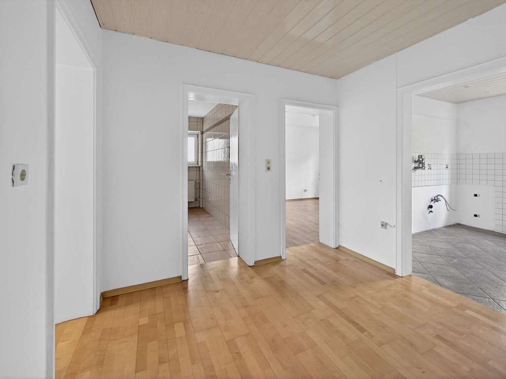 Immobilie in Grassau - Helle Eigentumswohnung mit durchdachtem Grundriss und Westbalkon - Bild 1