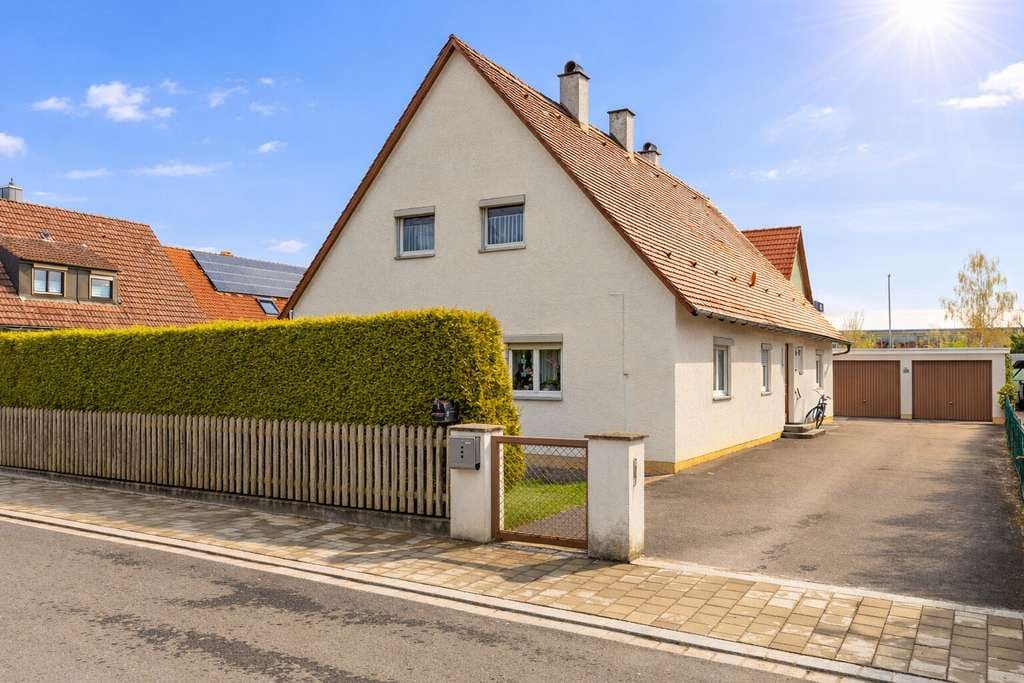 Immobilie in Landsberg am Lech - Familienidyll in Landsberg - Großzügiges Haus mit Potenzial in toller Wohnlage - Bild 1