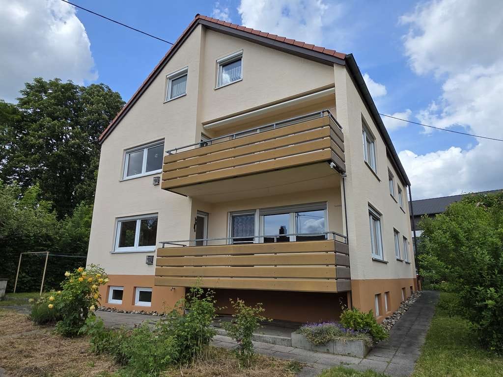 Immobilie in Köngen - Komplett freies und freistehendes Mehrgenerationenhaus mit 3 Wohnungen - Bild 0