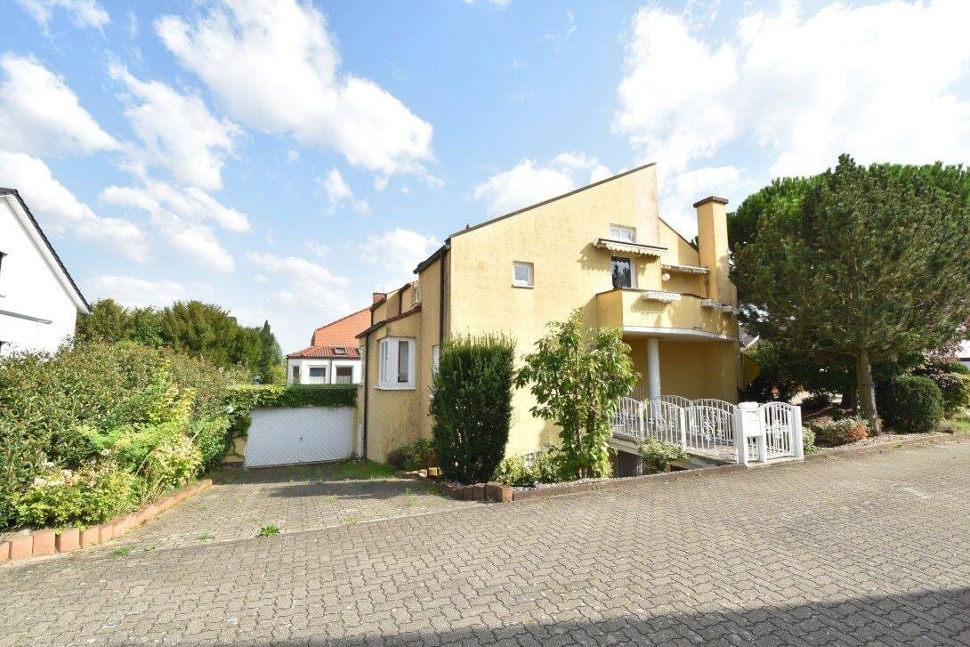 Immobilie in Limburgerhof - Stilvolles Einfamilienhaus mit schönem Wintergarten und Einliegerwohnung - Bild 4