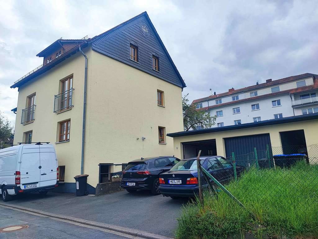 Immobilie in Schmitten - *Für Kapitalanleger, oder Selbstnutzer* 2 Familienhaus mit Doppelgarage in ruhiger Lage - Bild 1