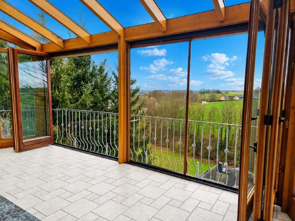 Immobilie in Neukirchen/Pleiße - Gemütliche Doppelhaushälfte mit Wintergarten und Weitblick! - Bild 0