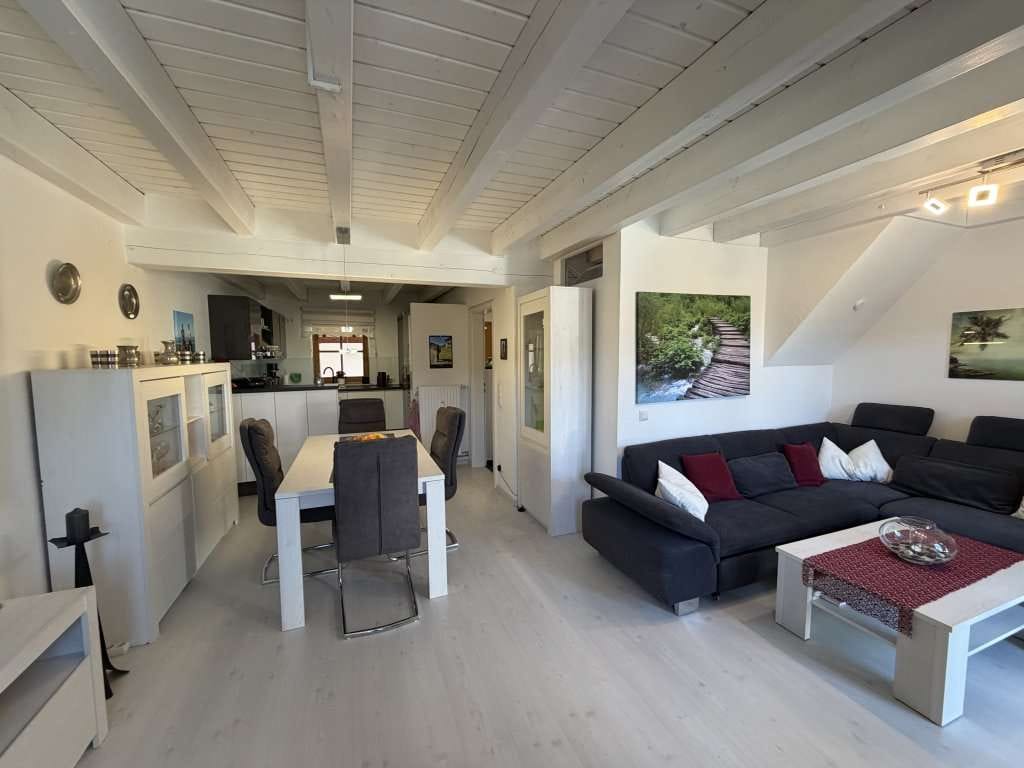 Immobilie in Kirchdorf an der Iller - Großzügige 3,5 Zimmer- Maisonette mit kleinem Dachstudio  im Herzen von Kirchdorf an der Iller - Bild 0
