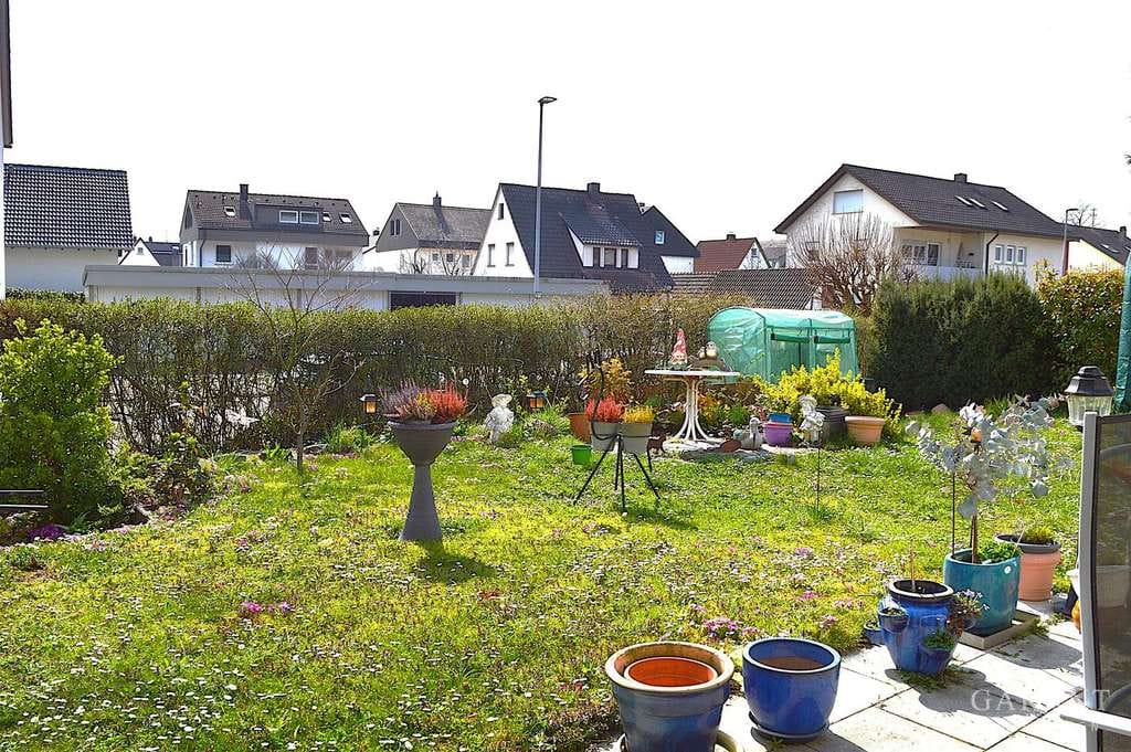 Immobilie in Süßen - Reihenmittelhaus in ruhiger Lage mit wunderschönem Garten - ein Ort zum Leben und Wohlfühlen! - Bild 1
