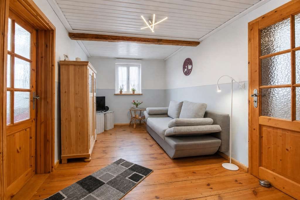 Immobilie in Gerach - Saniertes Einfamilienhaus mit Denkmalschutz und Garten in Gerach - Bild 4