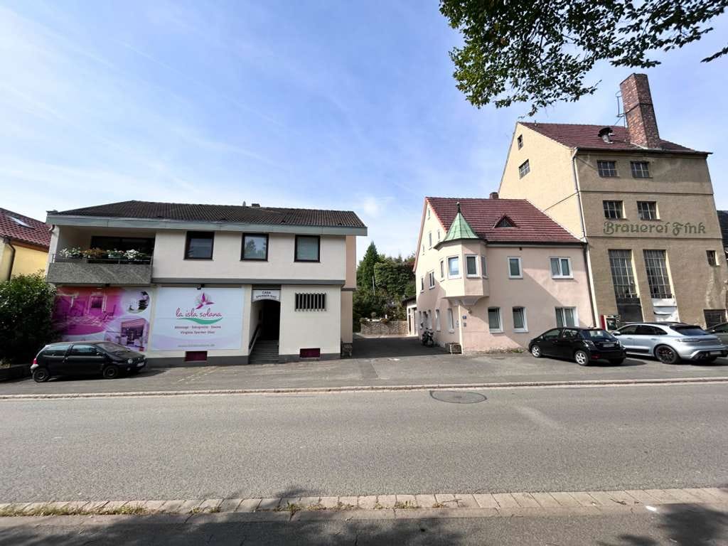 Immobilie in Meeder - Mehrfamilienhaus mit moderner Praxis und ehemaliger Brauerei auf großzügigem Grundstück in Meeder! - Bild 0