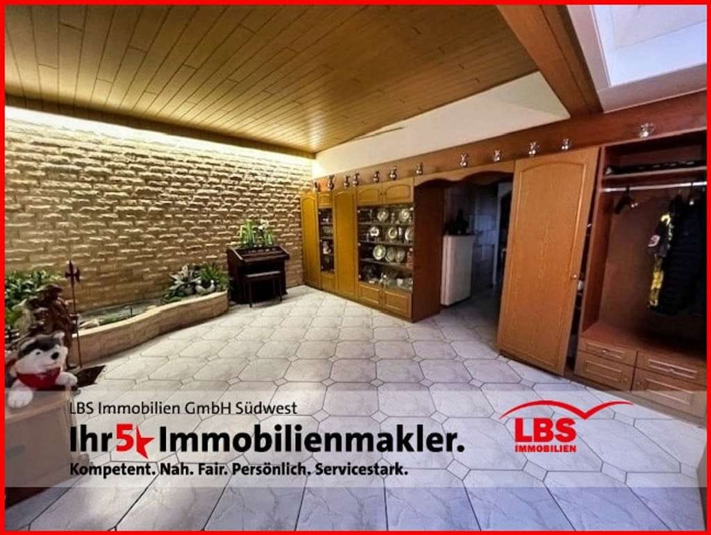 Immobilie in Gerolsheim - 2-Generationen-Haus mit Potential - Bild 2