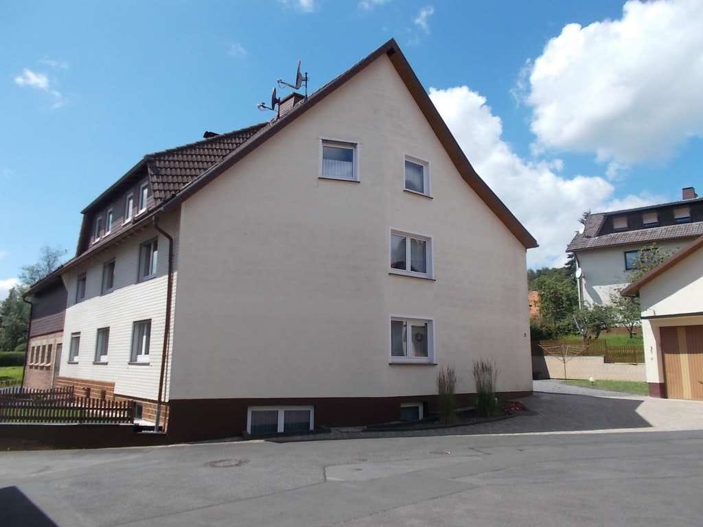 Immobilie in Grebenhain - Familienhaus mit Nebengebäuden in Grebenhain-Hartmannshain - Bild 3