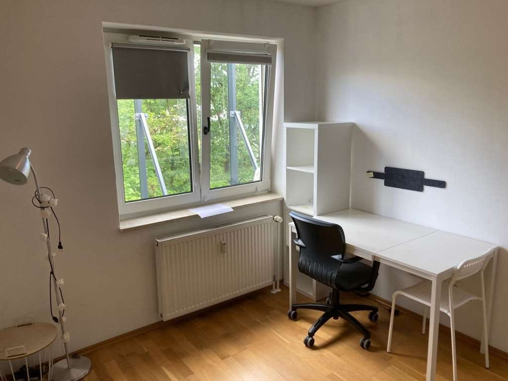 Immobilie in Pentling - DIPLOM-Immowirt MAIER !! DREI möblierte Appartements für Kapitalanleger nahe Uni - Bild 1