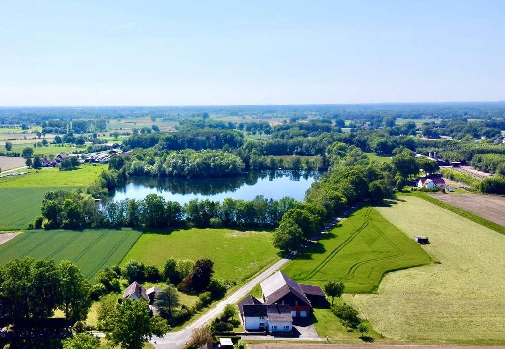 Immobilie in Salzkotten - Wo Träume Platz haben: charmanter Resthof in Feldrandlage  und Seenähe - Bild 0
