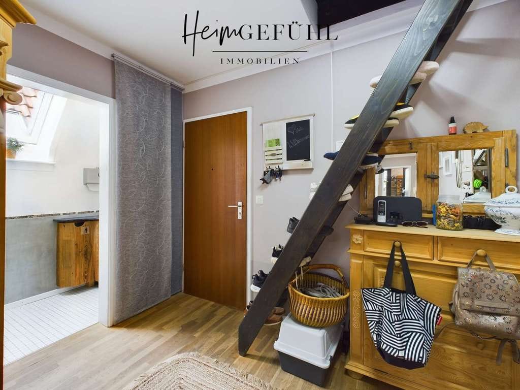 Immobilie in Renningen - Großzügige Maisonettewohnung in zentraler & ruhiger Lage - Bild 1