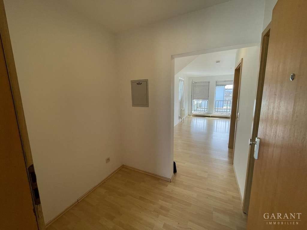 Immobilie in Ludwigsburg - Zentral gelegene, helle Wohnung! - Bild 2