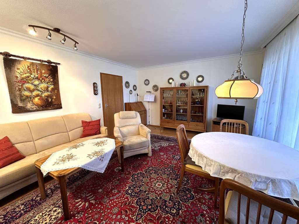 Immobilie in Geretsried - Gut geschnittene, helle 4-Zimmer-Wohnung mit großem Freisitz - Bild 3